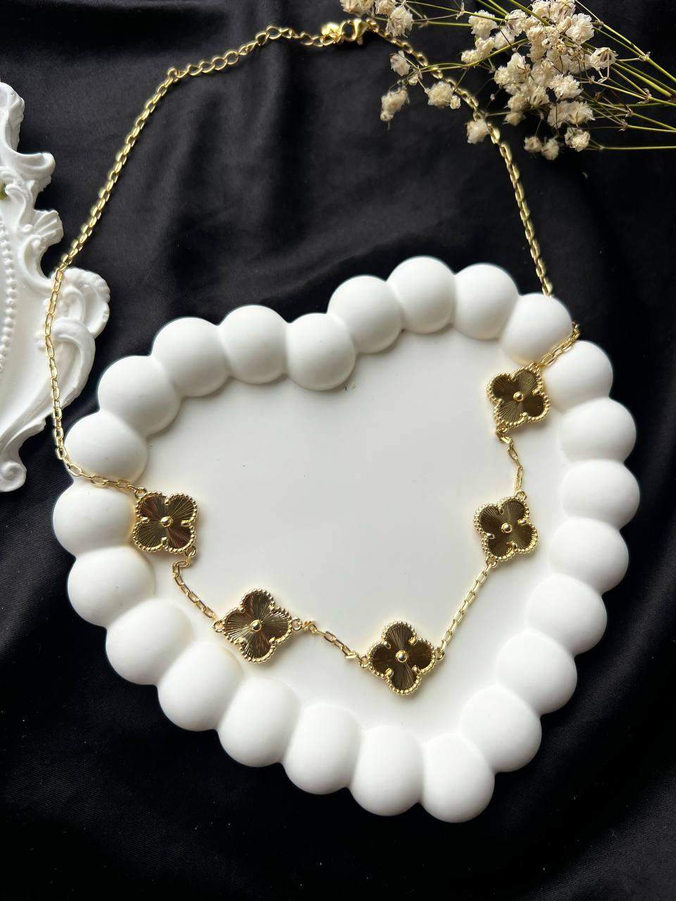 Naszyjnik ze stali „Koniczynki Szczęścia”