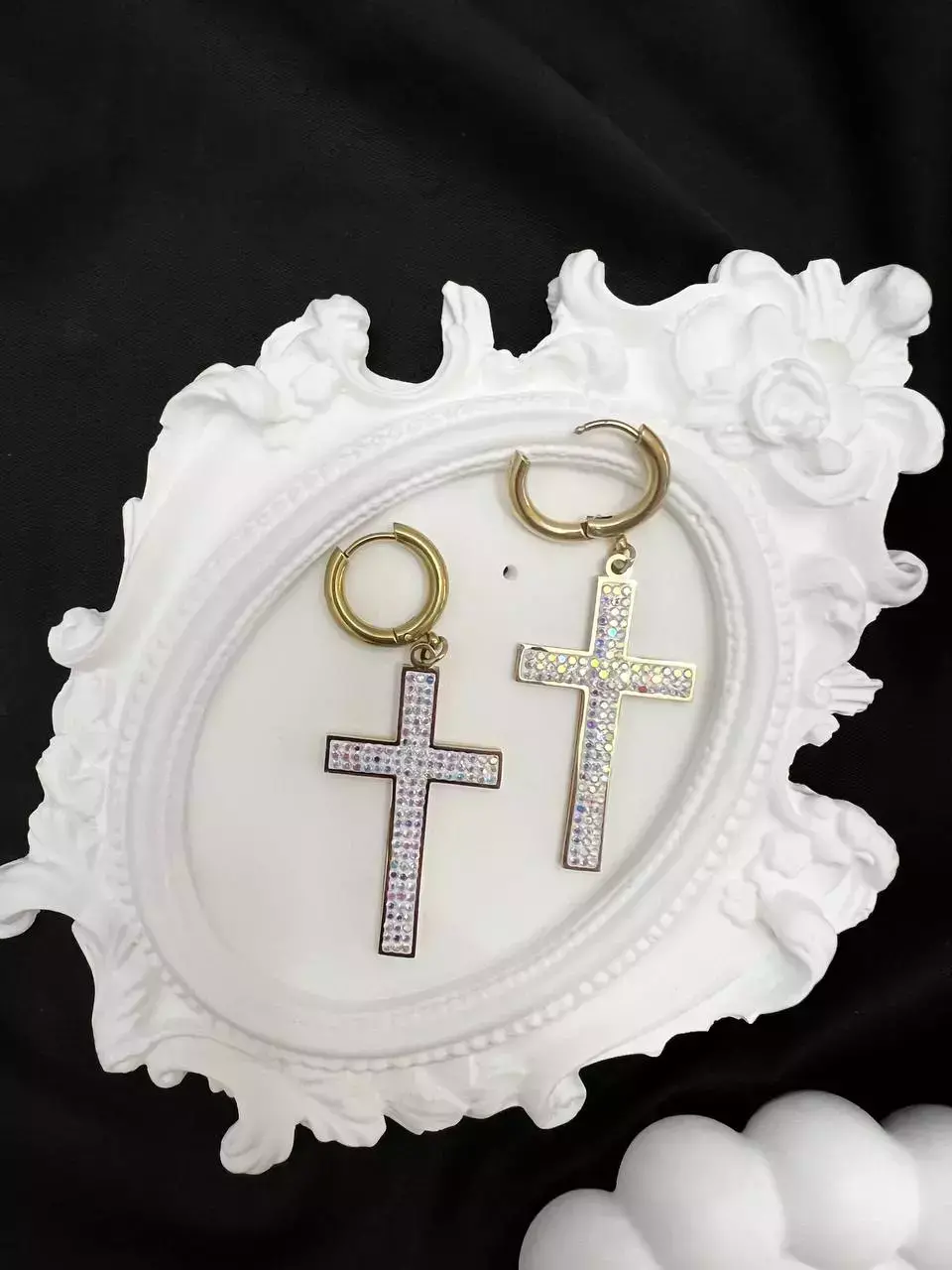 Kolczyki ze stali błyszczące krzyżyki