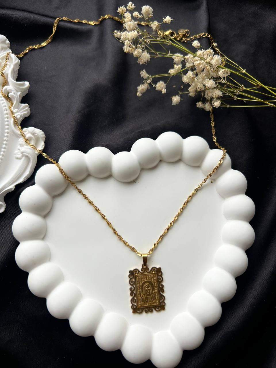 Naszyjnik ochronny ze stali „Boża Matka”