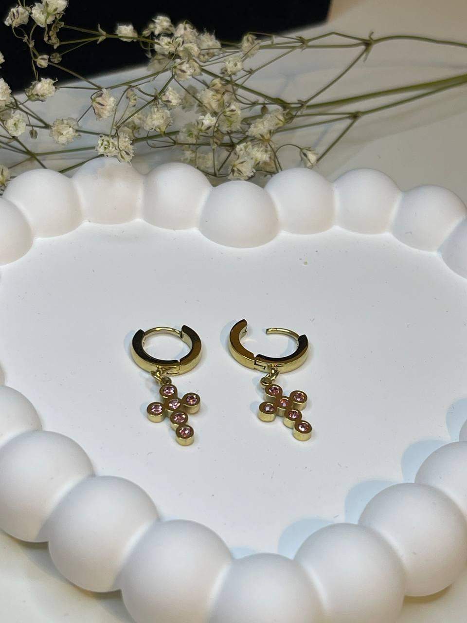 Kolczyki ze stali krzyżyki na co dzień