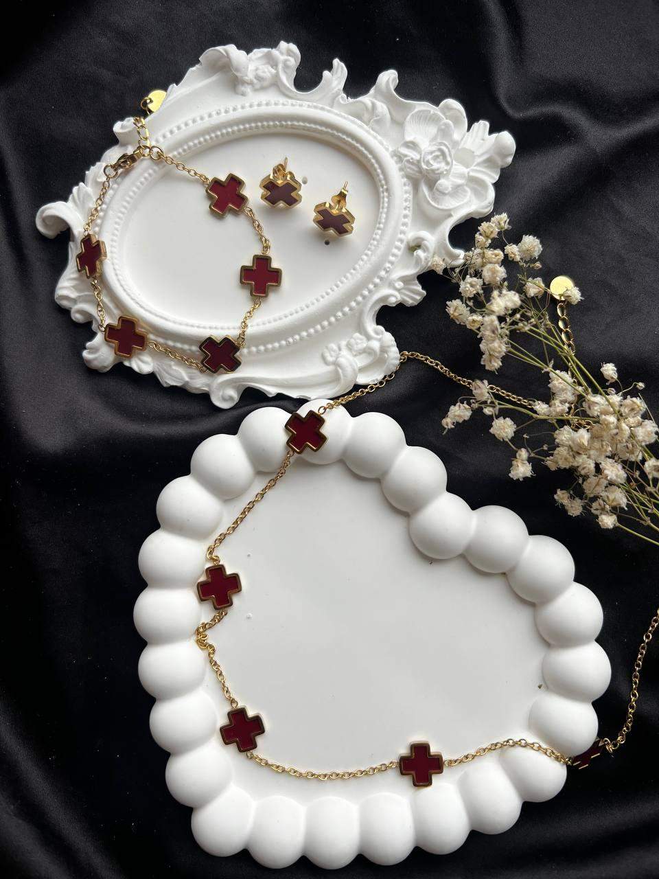 Komplet ze stali "Czerwoni Koniczynki"